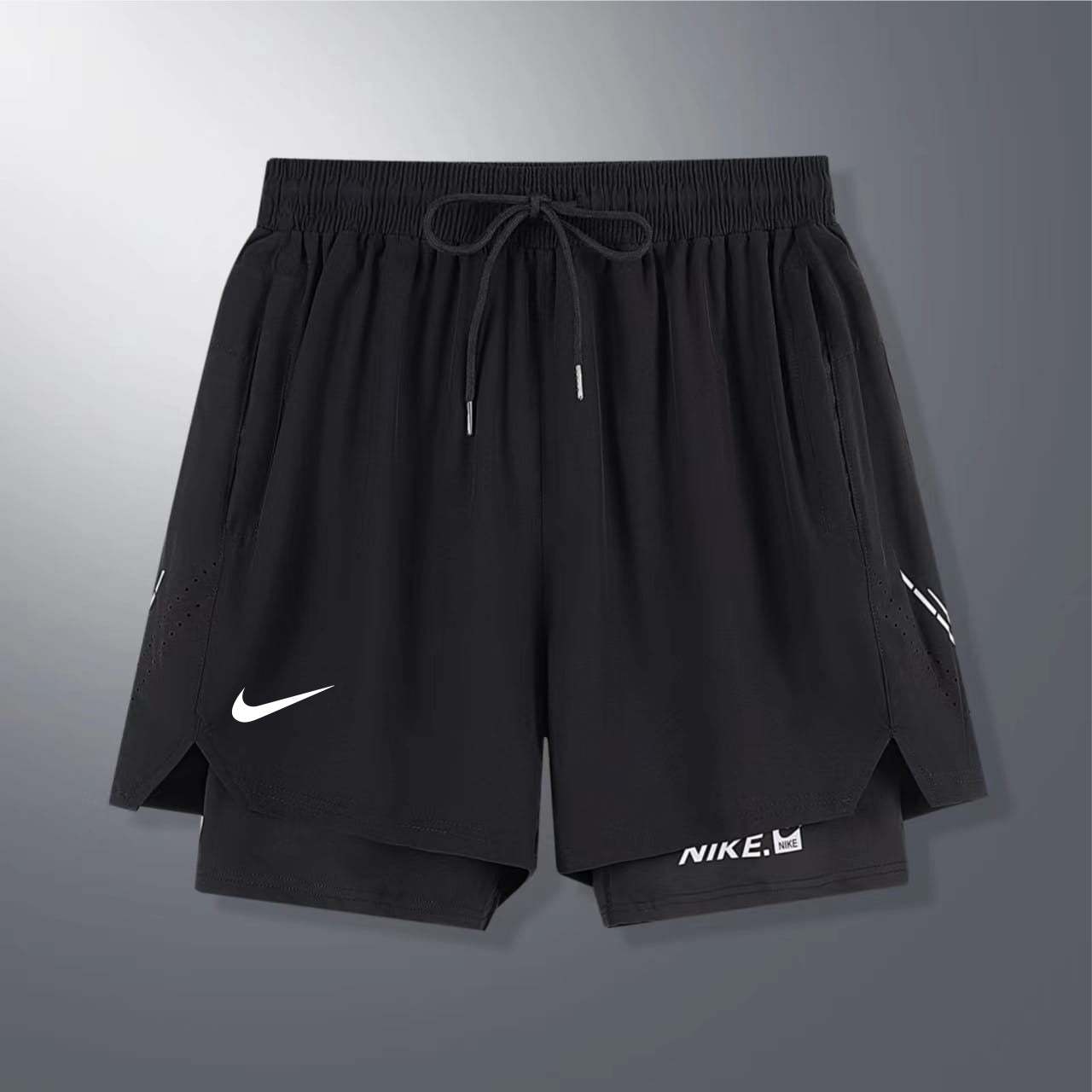 NIKE 2-LAYER SHORTS.