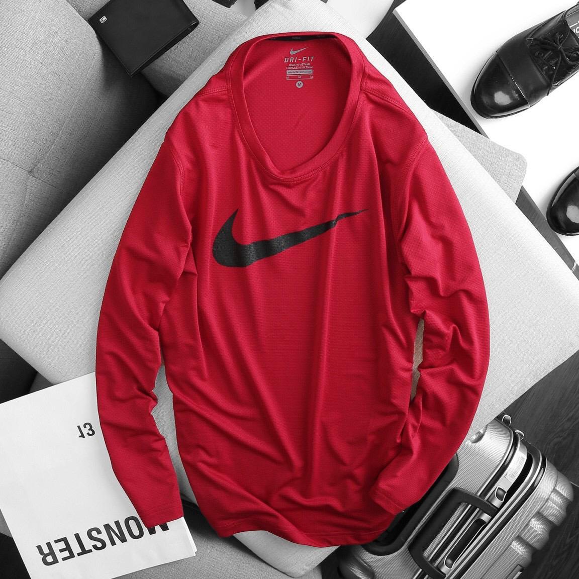 Nike dri fit long sleeve shirt clearance with hood